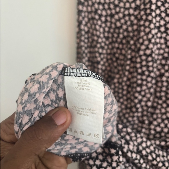 Boden Vicki Smocked Long Sleeve Blouse Milkshake Petals 8 Lightweight Workwear - Picture 6 of 7